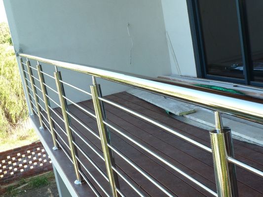 Clôture de tube d'acier inoxydable de balustrade d'escalier de balcon au plancher