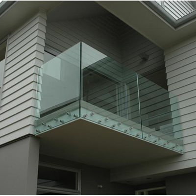 Correction adaptant les supports d'écartement en verre d'acier inoxydable pour la balustrade de verre trempé