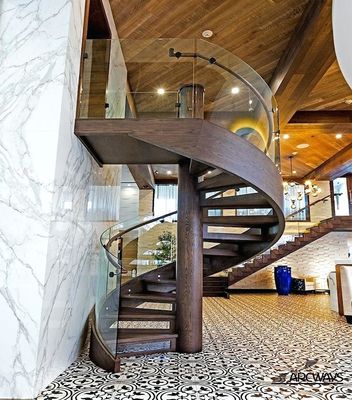 Étape en verre en bois en bois de balustrade de structure métallique de grain d'escaliers en spirale classiques modernes faits sur commande d'escalier