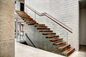 Escalier droit en bois solide d'appartement d'acier au carbone en verre d'intérieur de balustre