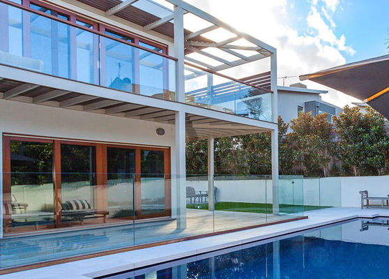 Utilisation de clôture de terrasse de conception moderne de verre trempé extérieur pour la piscine